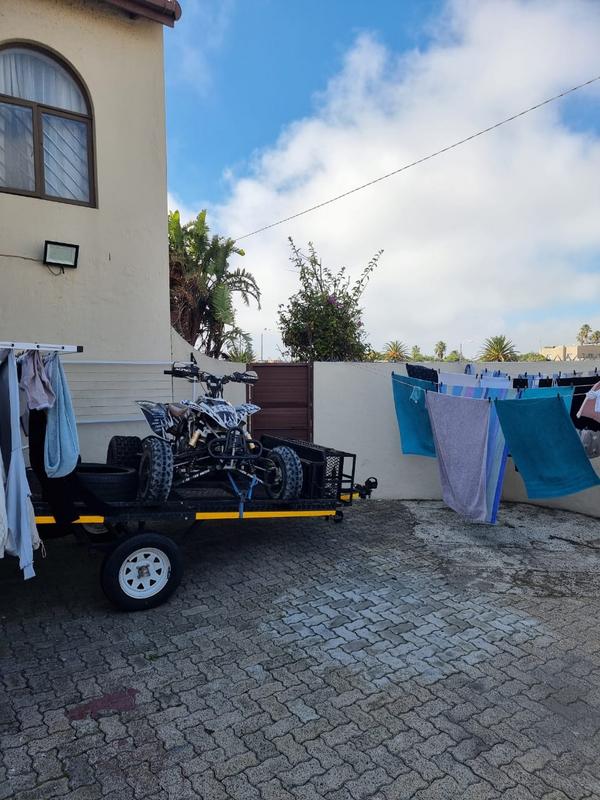 5 Bedroom Property for Sale in Grassy Park Western Cape